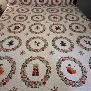 Christmas Holiday Bedding Set Quilted Holiday Coverlet Full Size With Shams